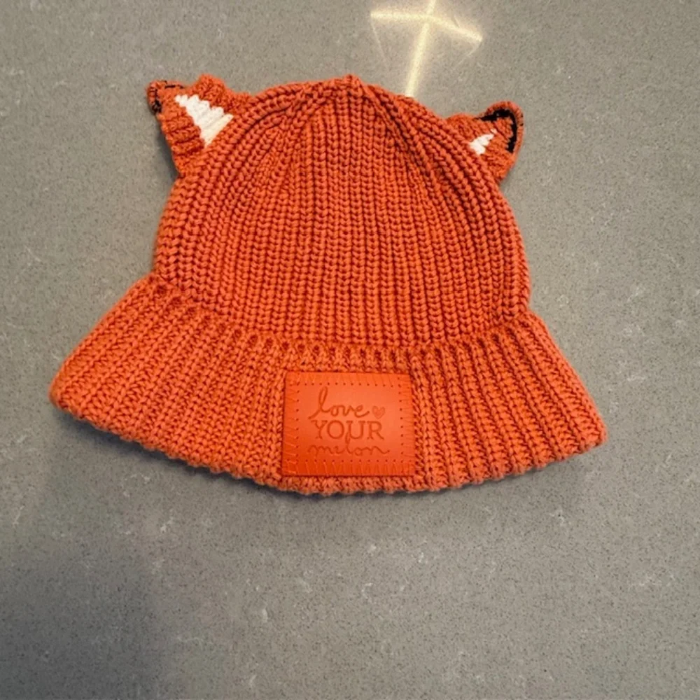 NWOT-Love Your Melon LYM Youth Beanie Orange Fox Ear Knit Logo Cap Hat New